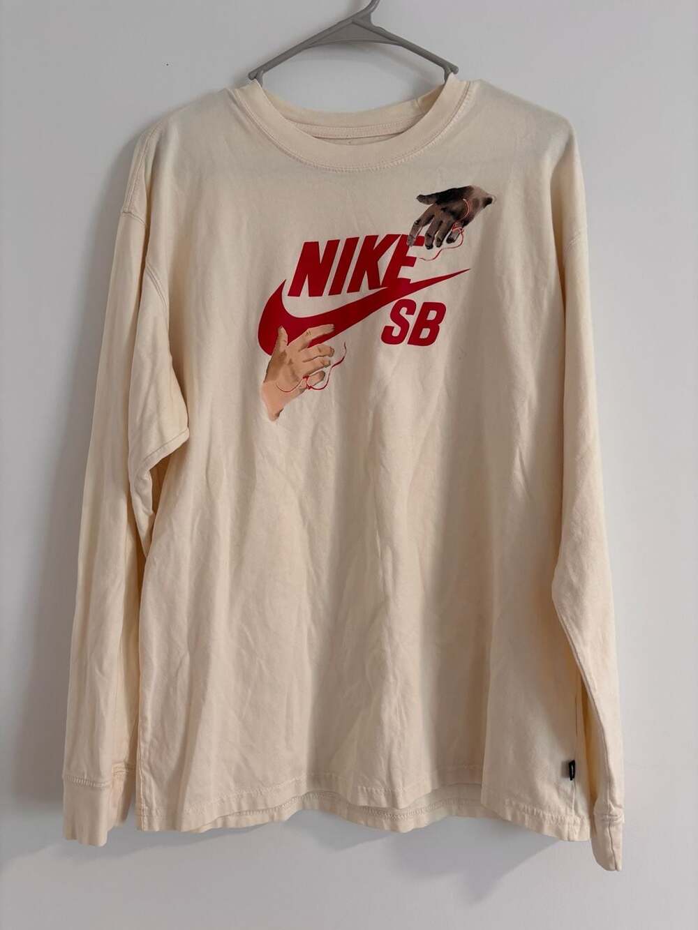 Nike SB City of Love Coconut Milk Loose Fit Long Sleeve T-Shirt